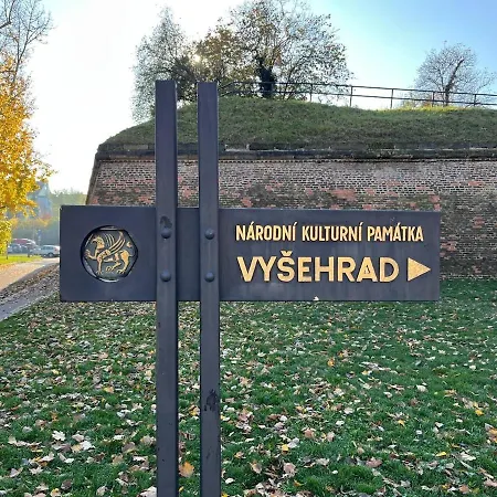 Simple And Cozy Apartment